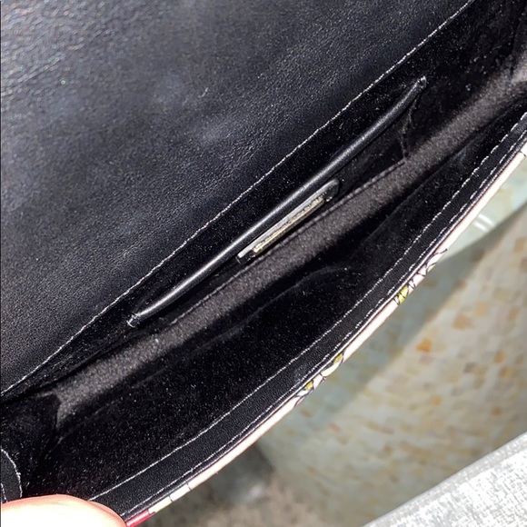 RARE Pucci tassel clutch in silk with leather trim - Picture 10 of 10